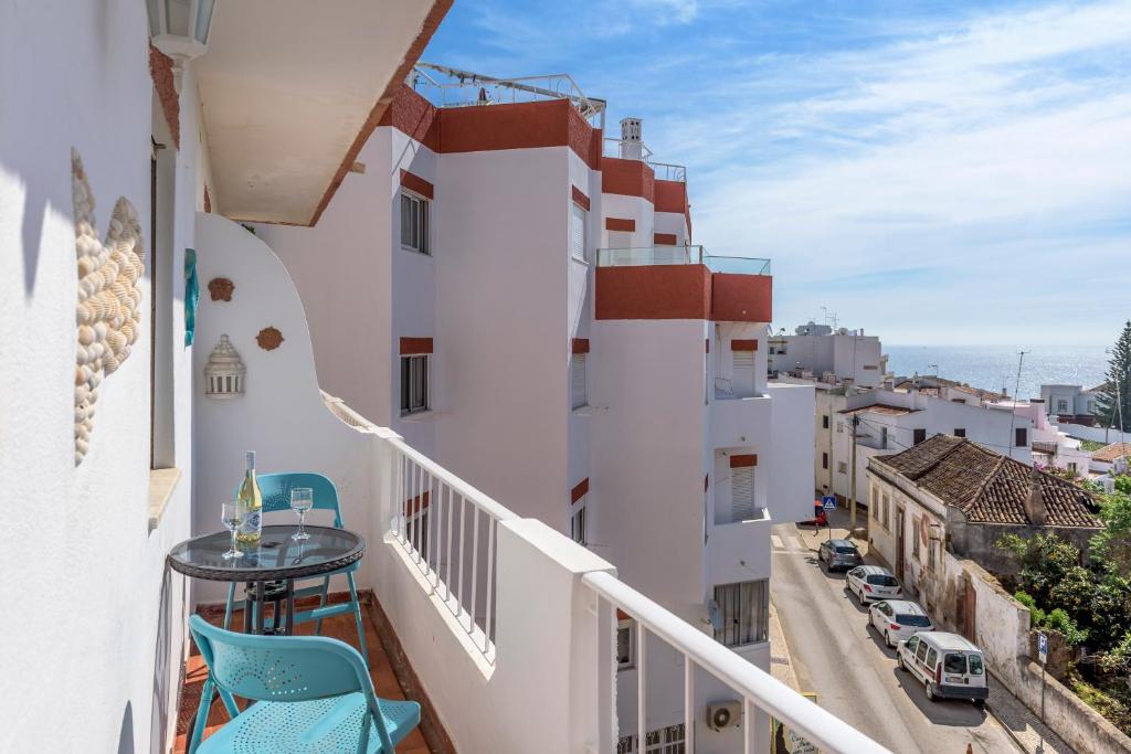 FLH Praia da Luz Apartment with Balcony room 3
